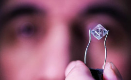 A fost descoperit cel mai vechi diamant de pe Pămînt