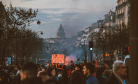 Сенат Франции принял закон о пенсионной реформе вызвавший масштабные протесты
