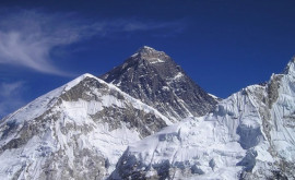 Everestul ar fi o veritabilă bancă de virusuri și microbi