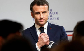 Guvernul lui Macron a supraviețuit moțiunilor de cenzură în ciuda revoltelor populare