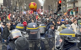 Franţa Zi de greve şi proteste la nivel naţional 