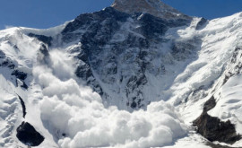 Вниманию туристов Высокий риск схода лавин в горах Фэгэраш