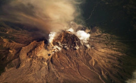 На Камчатке целые поселки засыпало вулканическим пеплом 