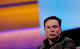 Илон Маск открывает первый фастфуд Tesla Diner