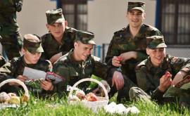 Armata moldovenească felicită cetățenii cu luminoasa sărbătoare a Paștelui