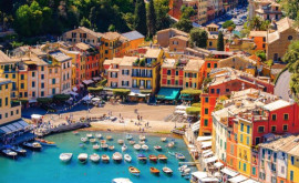 Turiștii care se opresc să facă poze întro locație vestită din Italia riscă amenzi