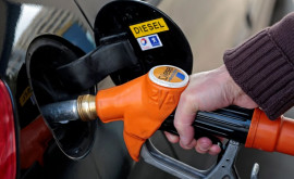 Цены на бензин и дизтопливо в Молдове продолжают снижаться 