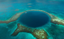 В Мексике нашли огромную голубую дыру глубиной почти 300 метров