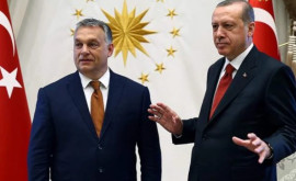 Orban ia urat lui Erdogan victorie în turul doi al alegerilor