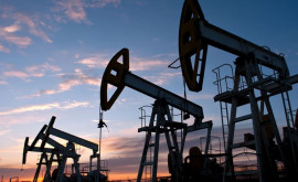 Prețul petrolului scade după o creștere bruscă