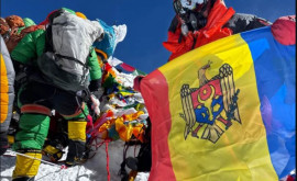 Moldoveanul Vladislav Zotea a cucerit Everestul