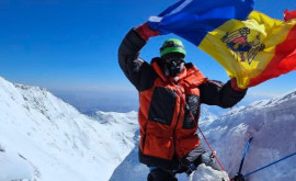 Vladislav Zotea a povestit ce a simțit cînd a arborat tricolorul pe Everest
