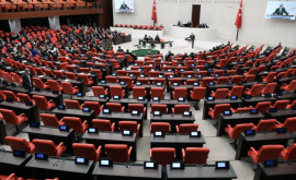 Сколько мест в парламенте Турции получил правящий альянс Эрдогана