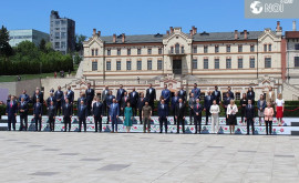 Участники саммита Европейского политического сообщества в Молдове ФОТО