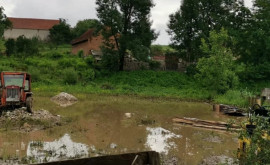 Inundații în România Zeci de gospodării au ajuns sub ape