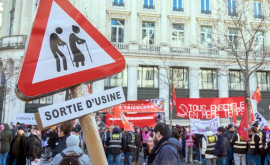 În Franța au fost publicate primele decrete privind reforma pensiilor