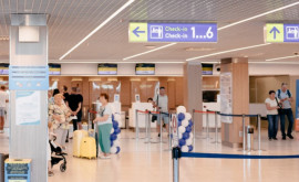 Tot mai mulți călători nemulțumiți pe Aeroportul Chișinău Ce măsuri întreprind autoritățile