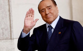 Silvio Berlusconi În viața Italiei sa încheiat o epocă