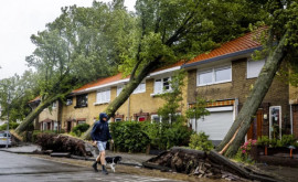 Olanda lovită de cea mai puternică furtună de vară înregistrată vreodată în ţară 