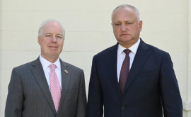 Ce au discutat ambasadorul SUA în Moldova și Igor Dodon