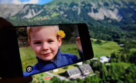Двухлетний ребенок пропал во французских Альпах поиски прекращены