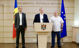 Consilierii PSRM îndemnă primarul general să deblocheze ședințele consiliului municipal Chișinău 