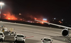 Пожары охватили Сицилию Аэропорт Палермо окружен пламенем