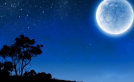 Superluna plină albastră poate fi văzută în timpul nopții de marți