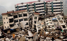 В Китае произошло мощное землетрясение разрушены более 100 зданий