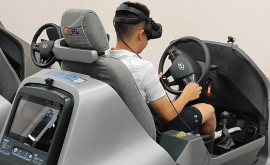 O nouă tehnologie de pregătire a șoferilor tot mai populară în școlile auto chinezești