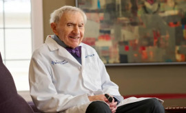Un neurolog de 101 ani șia împărtășit secretele pentru o viață lungă