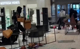 50 друзей Оушена ограбление за секунды в американском торговом центре