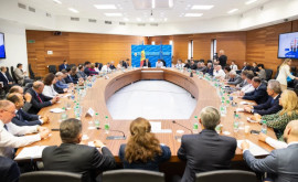 Обращение Дорина Речана к молдавским дипломатам собравшимся в Кишиневе