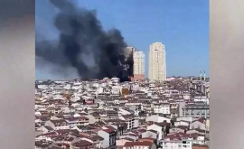 Un incendiu puternic a cuprins un centru cultural din Istanbul