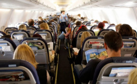 Un însoțitor de bord a explicat ce nu trebuie să purtați în timpul zborului