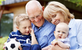 Как влияют внуки на бабушек и дедушек