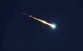 Căderea unui meteorit filmată întîmplător de camera unui interfon