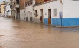 După caniculă Spania este devastată de ploi și inundații