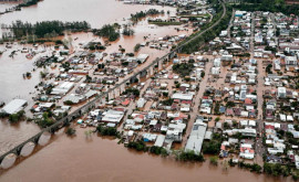 На юге Бразилии изза урагана затоплены города и села