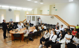 Будущие врачи посетили НМСК в День открытых дверей