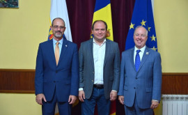 Чебан обсудил с послом США в Молдове сотрудничество в различных сферах