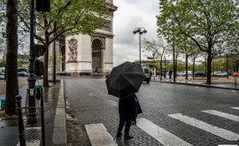 Предупреждение для туристов Оранжевый код изза шторма Сиаран во Франции