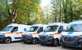 Ambulanțe noi pentru cîteva spitale din țară