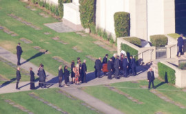 Actorul Matthew Perry a fost înmormântat la Los Angeles