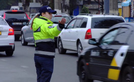 Poate ne înțelegem Unii șoferi încearcă să mituiască polițiștii