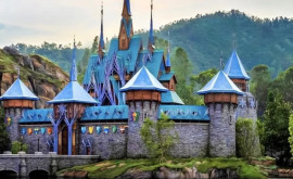 Disneylandul din Hong Kong a deschis prima zonă din lume inspirată din filmul de animație Frozen