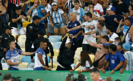 Bătaie între suporteri și forțele de ordine la meciul BraziliaArgentina