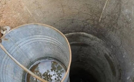 Cum se descurcă locuitorii dintrun sat în care de cîțiva ani nu este apă