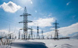 Mai multe localități din Republica Moldova rămîn în continuare fără energie electrică