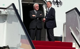Preşedintele german lăsat să aştepte la uşa avionului 30 de minute în Qatar